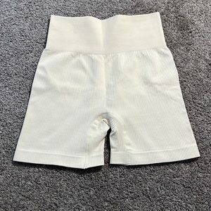 cream biker shorts